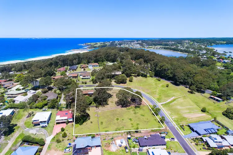 37 Warbler Crescent, North Narooma NSW 2546
