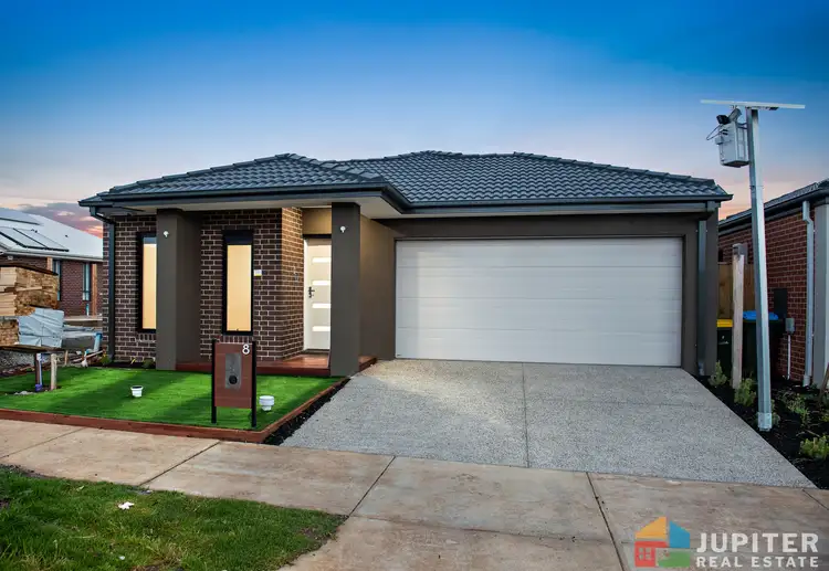 8 Bostock drive, Tarneit VIC 3029