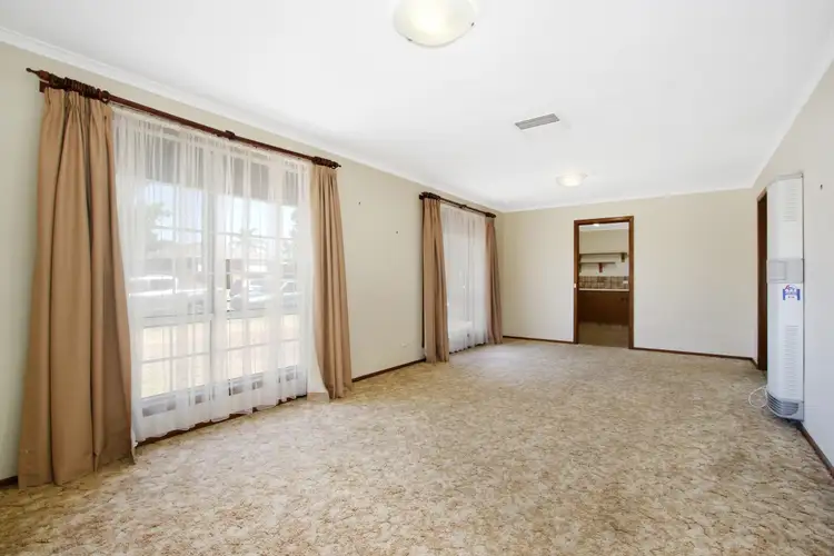 Third view of Homely unit listing, 1/418 ROSS CIRCUIT, Lavington NSW 2641