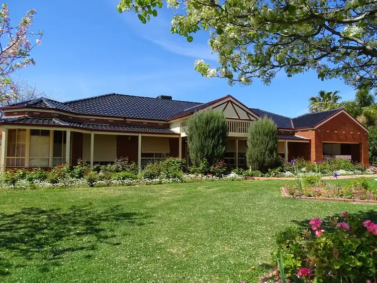 87 Marne Street, Kerang VIC 3579