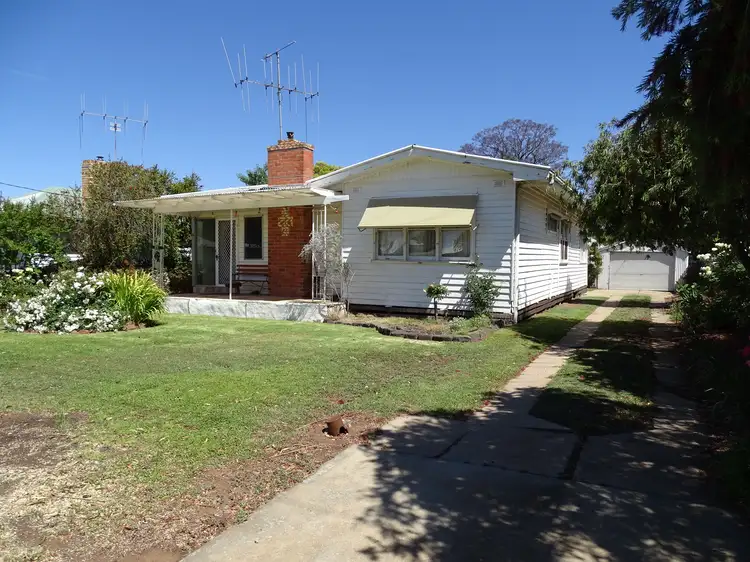 6 EAST STREET, Kerang VIC 3579