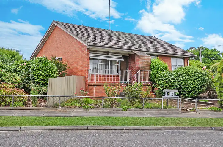2 Woodbridge Street, Hamilton VIC 3300