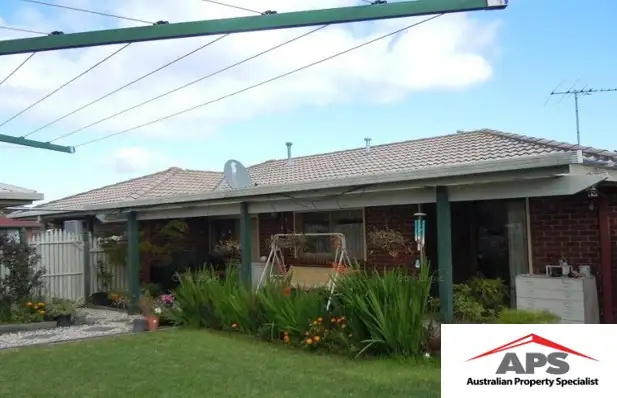 Fifth view of Homely house listing, 1 KARRUM KARRUM COURT, Narre Warren South VIC 3805