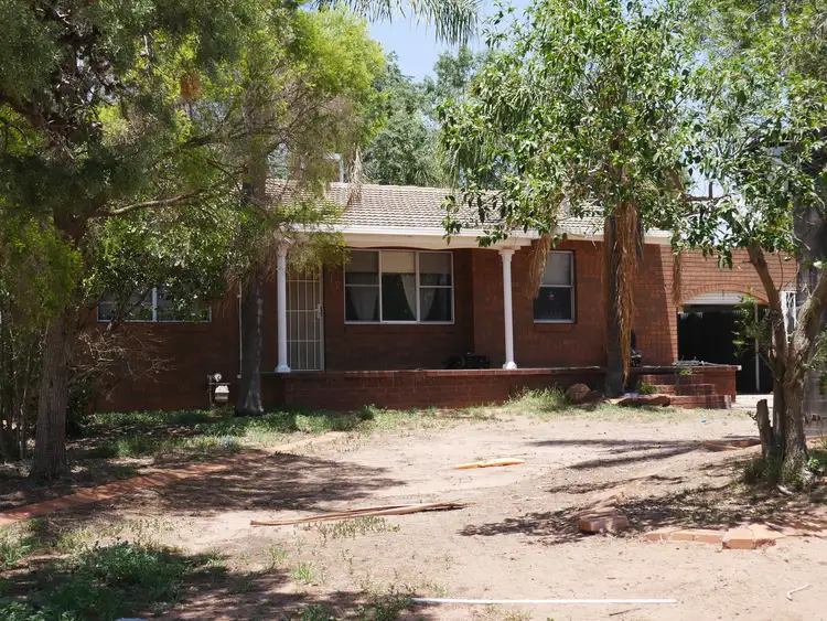 12 Gossamer Street, Leeton NSW 2705