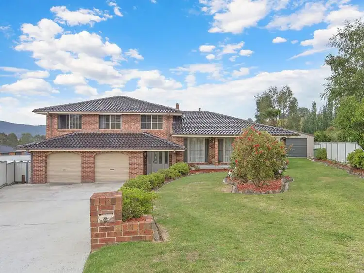 2 Lambert Place, Wallerawang NSW 2845