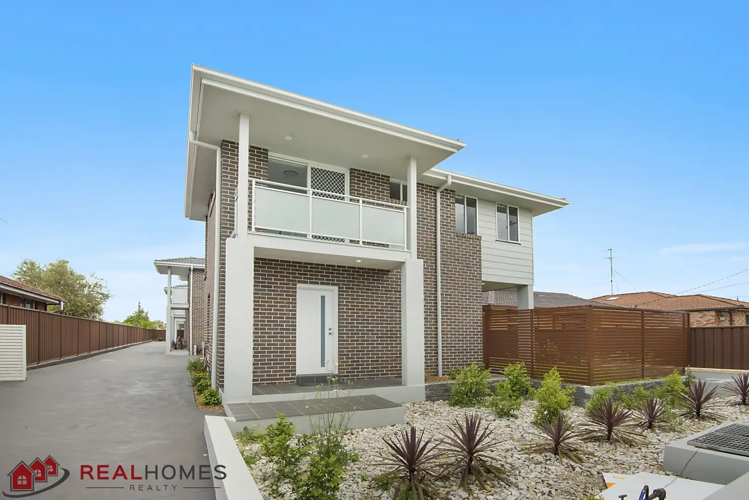 Main view of Homely townhouse listing, 2/90 Brisbane Street, Oxley Park NSW 2760