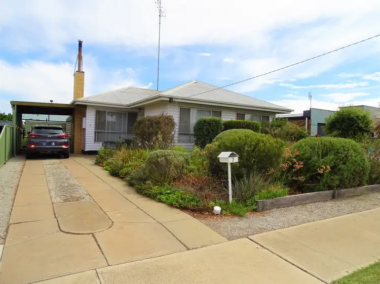 7 Croton Street, Kerang VIC 3579