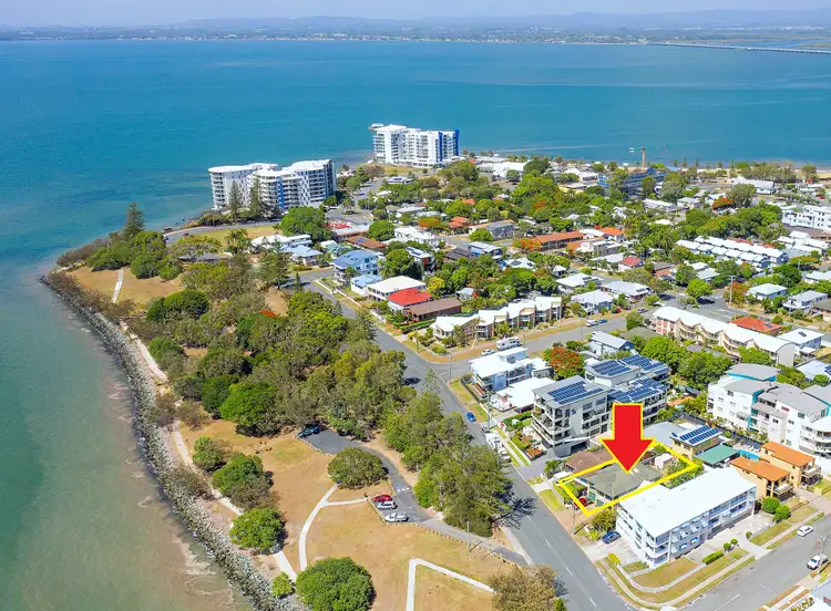 34 Gayundah Esplanade, Woody Point QLD 4019