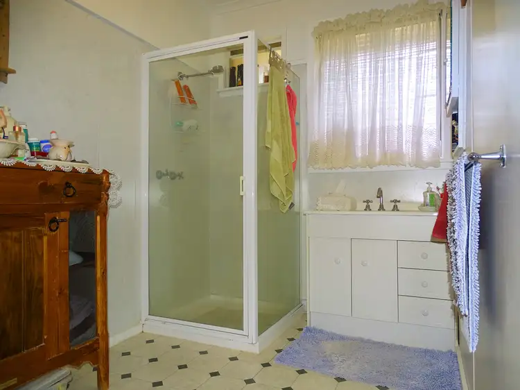 Fifth view of Homely house listing, 2 Mourilyan Street, Kerang VIC 3579
