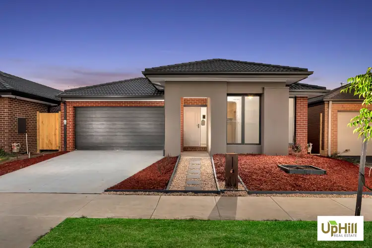 13 MELVILLE ROAD, Officer VIC 3809