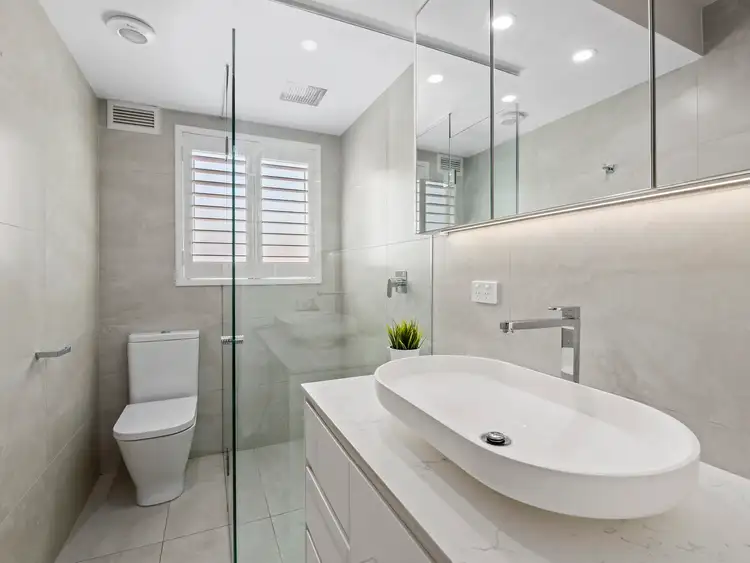 Fifth view of Homely apartment listing, 8/210 Oberon Street, Coogee NSW 2034