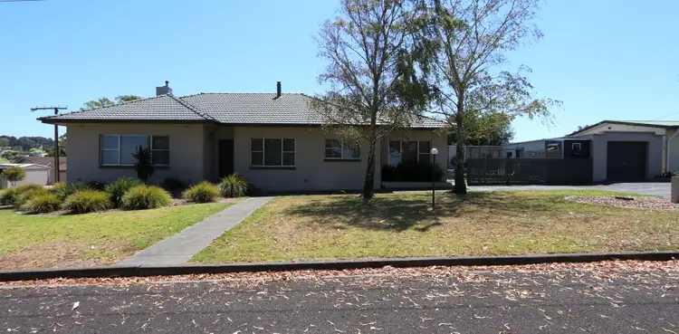 12 Warren Street, Mount Gambier SA 5290
