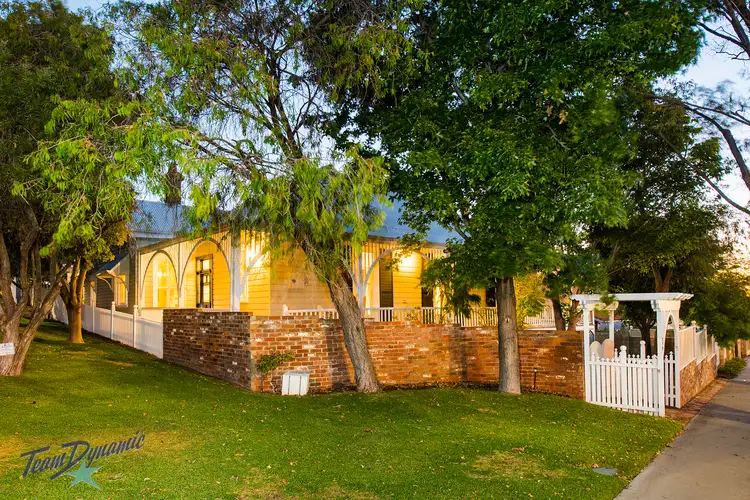 120 GLYDE STREET