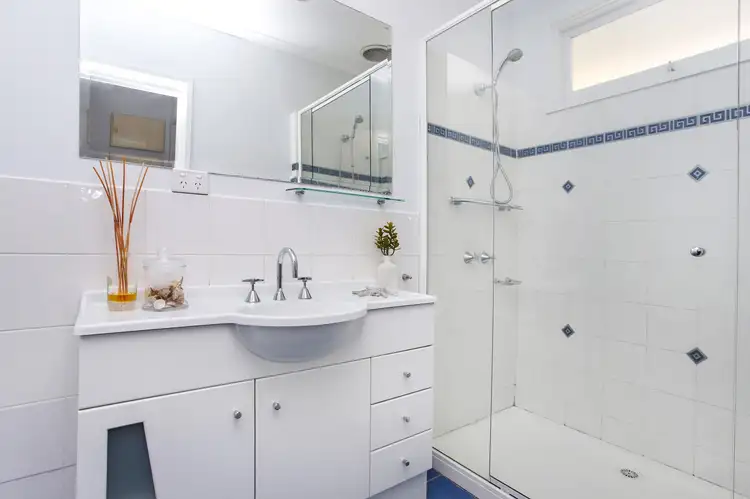 Sixth view of Homely villa listing, 3/5 VIOLET STREET, Essendon VIC 3040