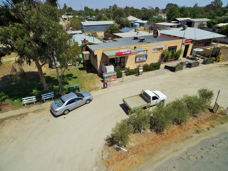 9 Gonn Ave., Murrabit VIC 3579