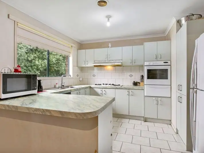 Fourth view of Homely house listing, 5 Raffindale Crescent, Cranbourne West VIC 3977