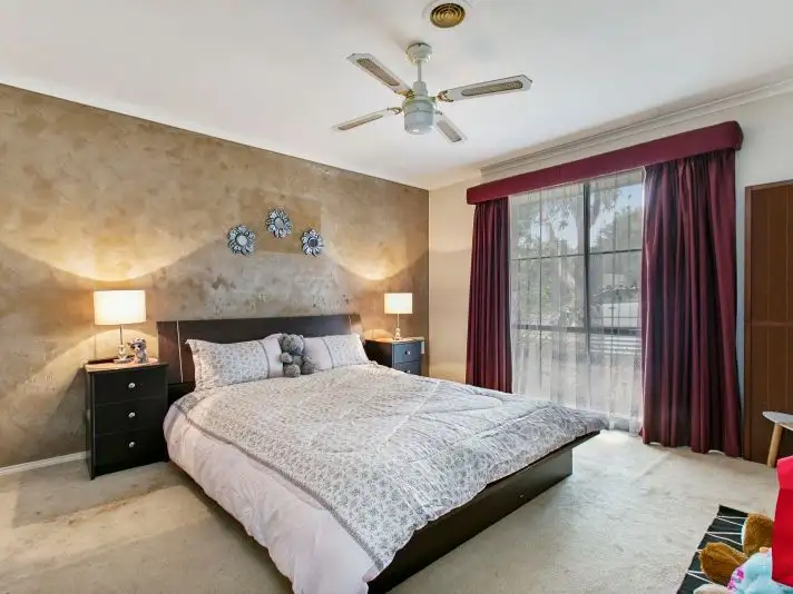 Fifth view of Homely house listing, 5 Raffindale Crescent, Cranbourne West VIC 3977