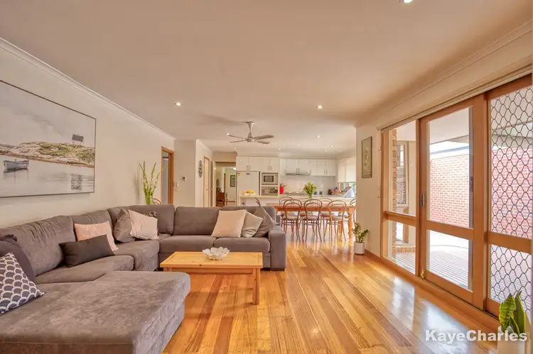 Sixth view of Homely house listing, 4 Earlston Square, Berwick VIC 3806