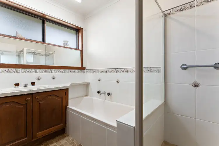 Sixth view of Homely unit listing, 5/30 Young Street, Drouin VIC 3818