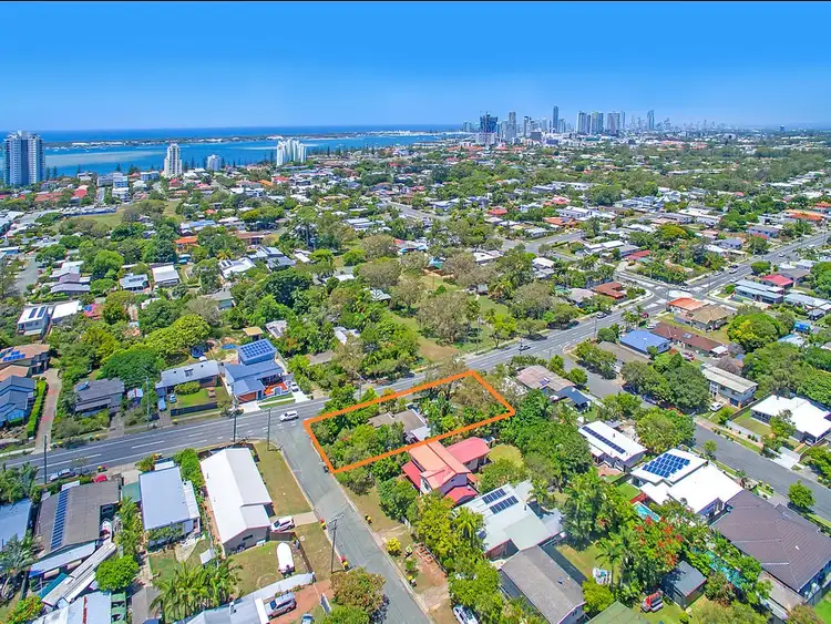 84 Turpin Road, Labrador QLD 4215