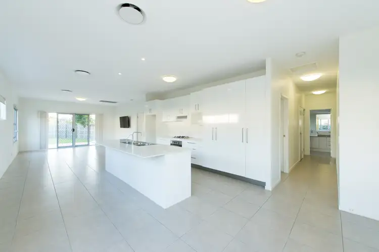 Third view of Homely townhouse listing, 1/7 debra st, Salisbury QLD 4107