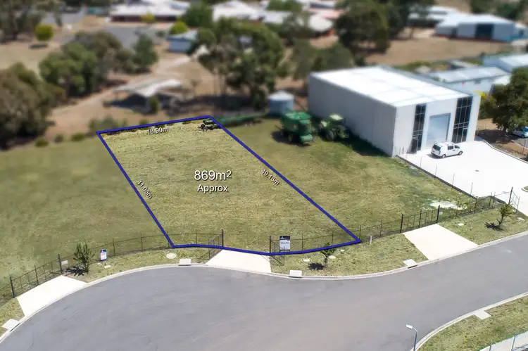 LOT 5/3/8 Mitchell Court, Romsey VIC 3434