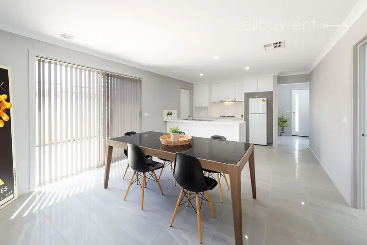 Third view of Homely house listing, 1/18 MIDDLETON CRESCENT, Wodonga VIC 3690