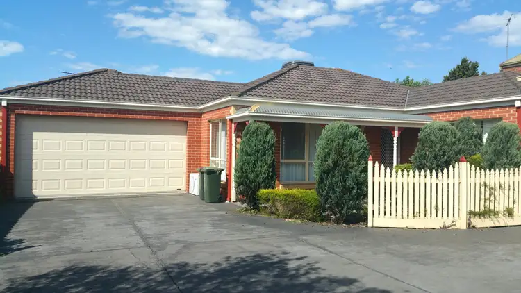 2/34 Glastonbury Drive