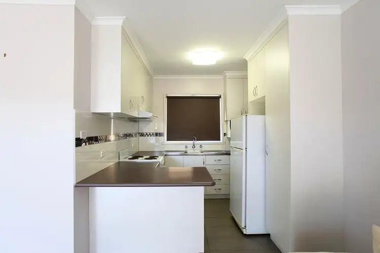 Fifth view of Homely unit listing, 2/336 WEIDNER CRESCENT, East Albury NSW 2640