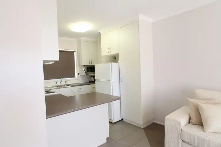 Sixth view of Homely unit listing, 2/336 WEIDNER CRESCENT, East Albury NSW 2640