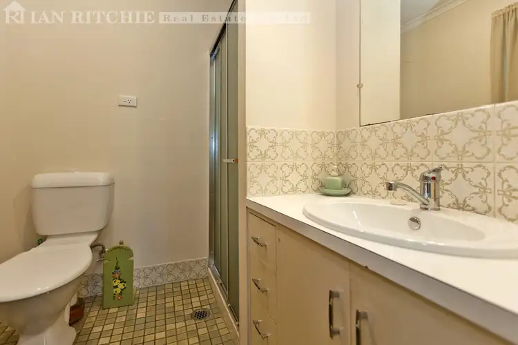 Seventh view of Homely house listing, 381 Elton Court, Lavington NSW 2641