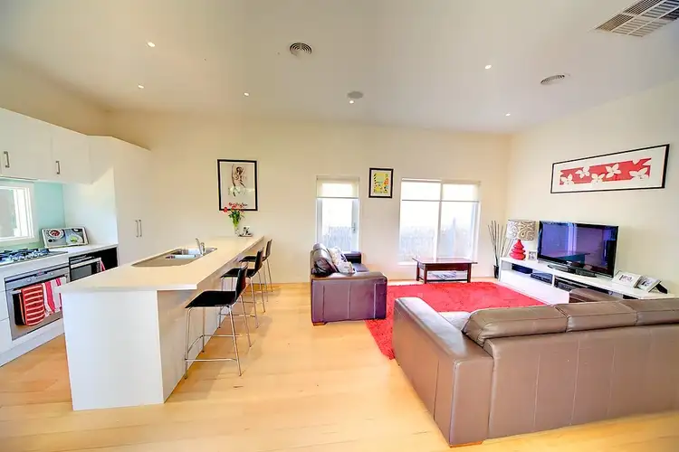 32 Woods Street, Newport VIC 3015