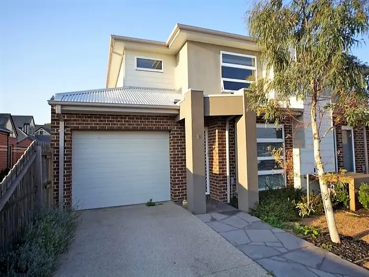 2/142 Woods Street, Newport VIC 3015