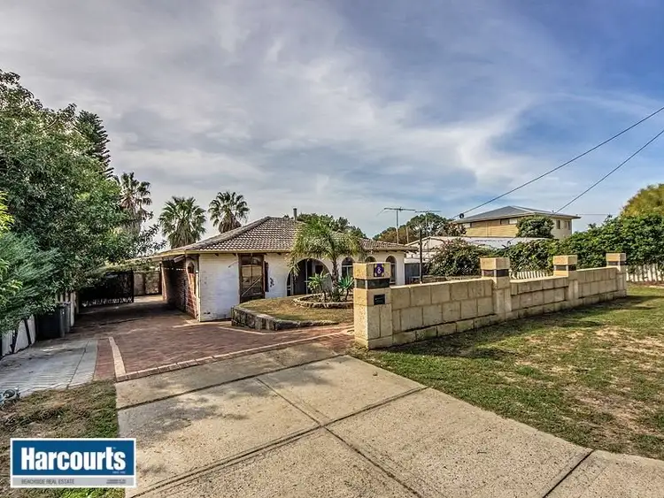 Second view of Homely house listing, 8 Schooner Place, Yanchep WA 6035