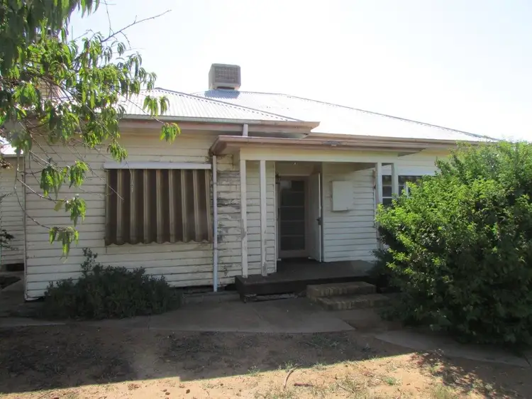 141 Woods Street, Donald VIC 3480