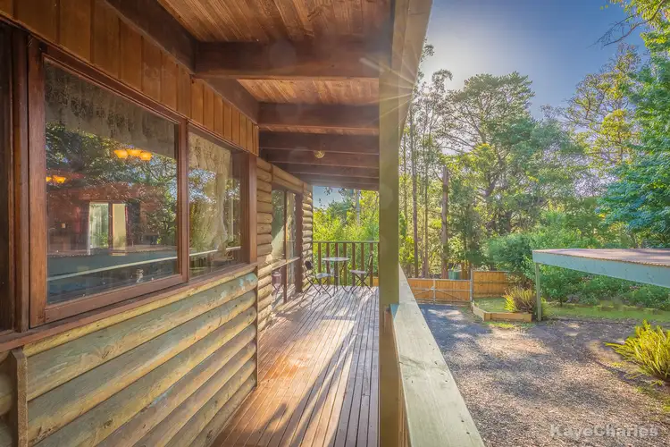 31 Hamilton Road, Emerald VIC 3782