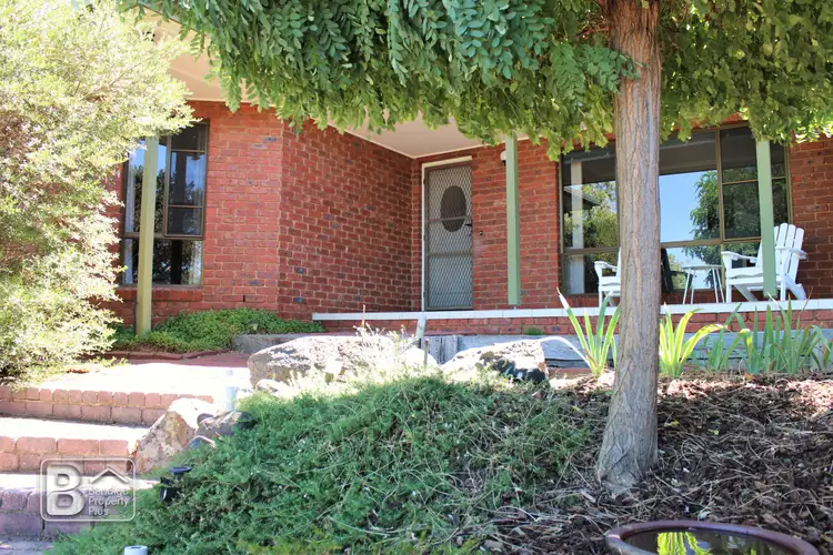 6 Edmund Court, Kangaroo Flat VIC 3555