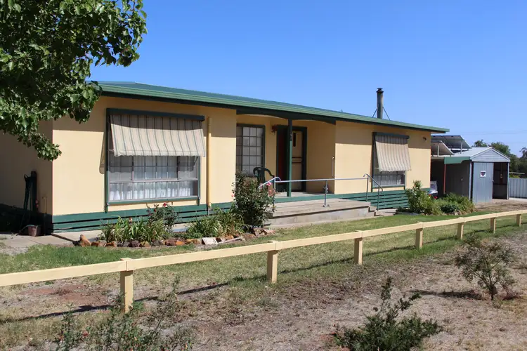 51 George Street, Nhill VIC 3418