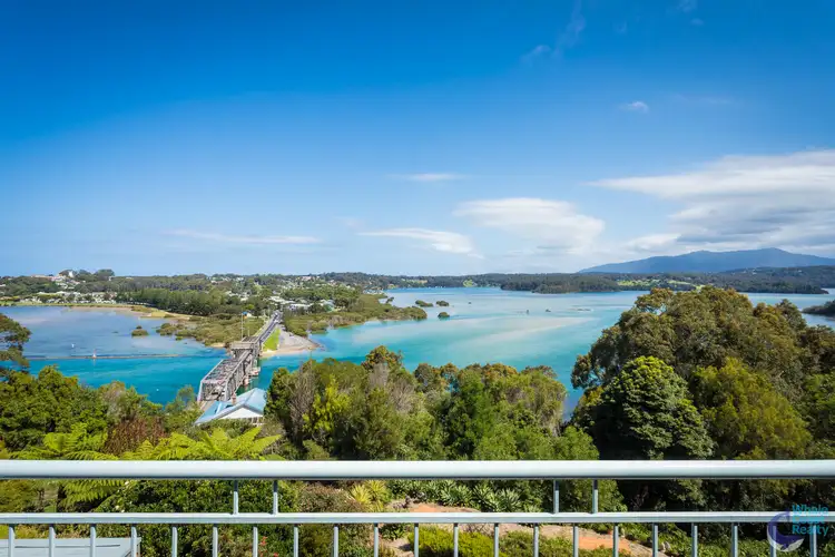 11 Hillcrest Avenue, North Narooma NSW 2546