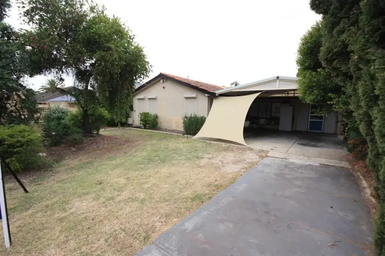 16 SIMMONDS STREET, Morley WA 6062