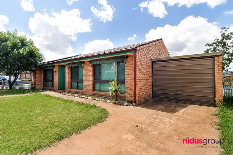 2/5 Woodvale Close, Plumpton NSW 2761