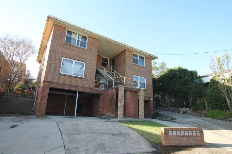6/3 Mosbri Crescent