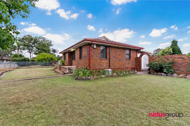 33 SORENSEN CRESCENT, Blackett NSW 2770