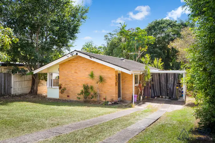 4 Currong Street, Kenmore QLD 4069