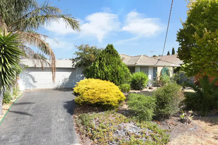 10 Golden Square Crescent, Hoppers Crossing VIC 3029