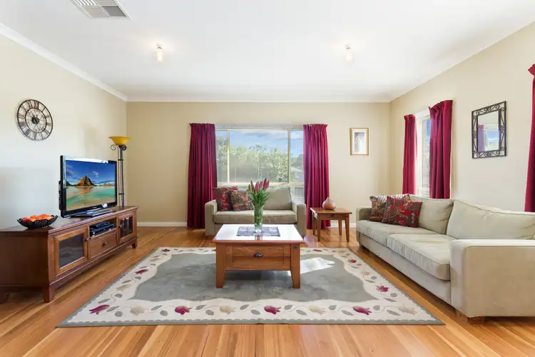 Fifth view of Homely house listing, 8 Haydn Court, Castlemaine VIC 3450