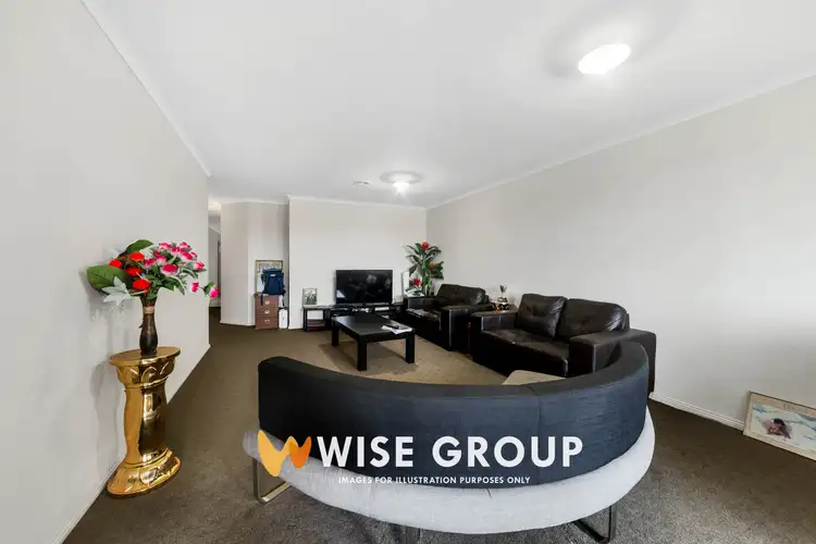 Second view of Homely house listing, 7 Jennifer Court, Pakenham VIC 3810