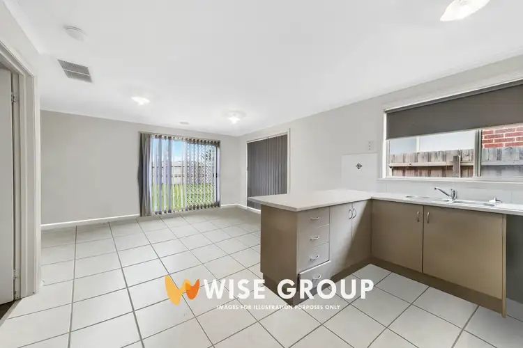 Fifth view of Homely house listing, 7 Jennifer Court, Pakenham VIC 3810