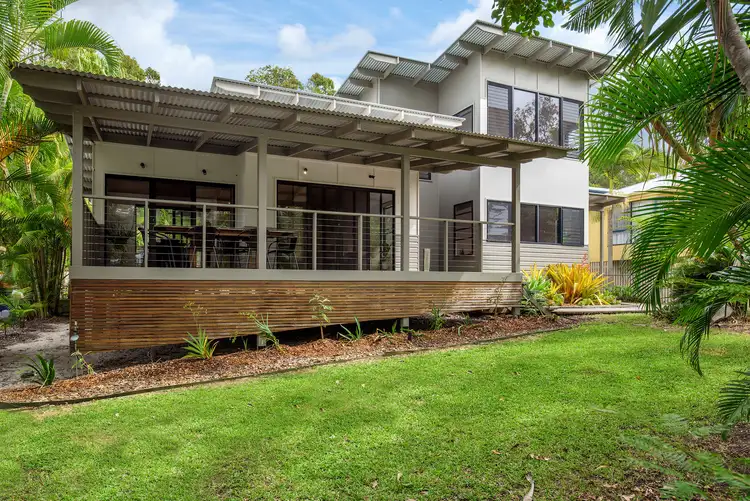 12 NAIAD COURT, Rainbow Beach QLD 4581