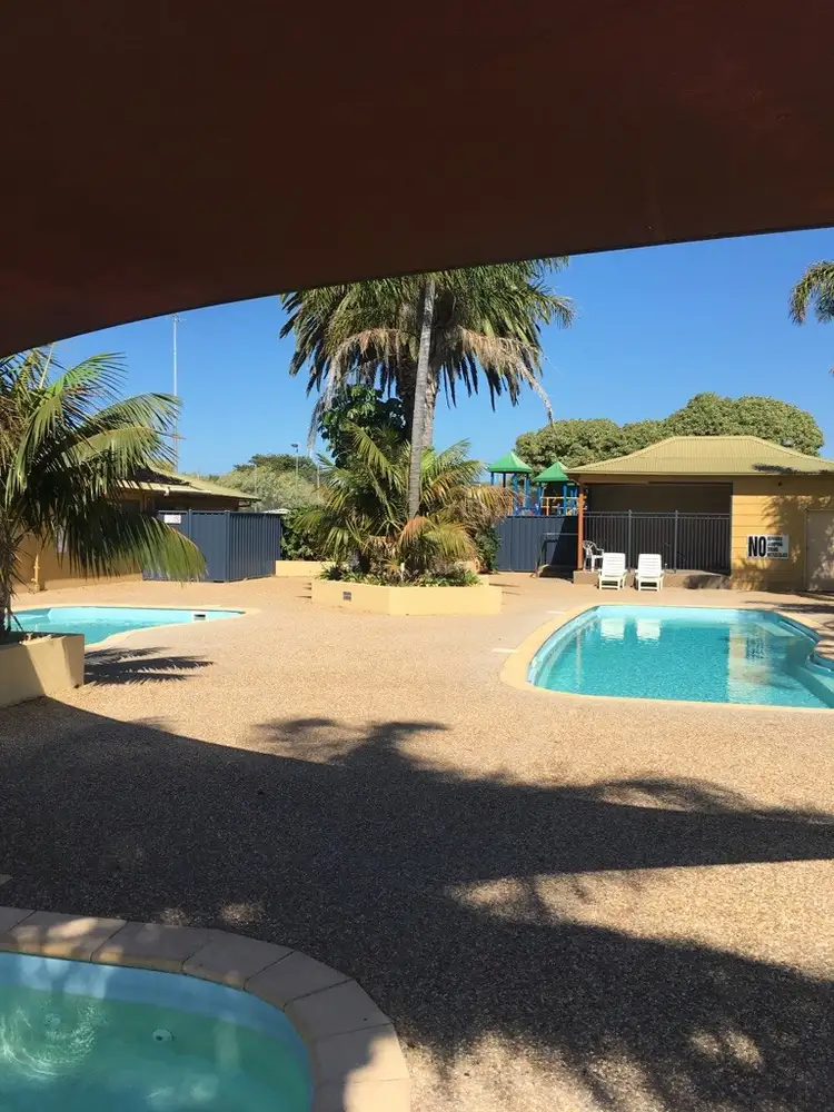 Fifth view of Homely studio listing, Big 4/Cottage 9 Whiters Street, Lakes Entrance VIC 3909
